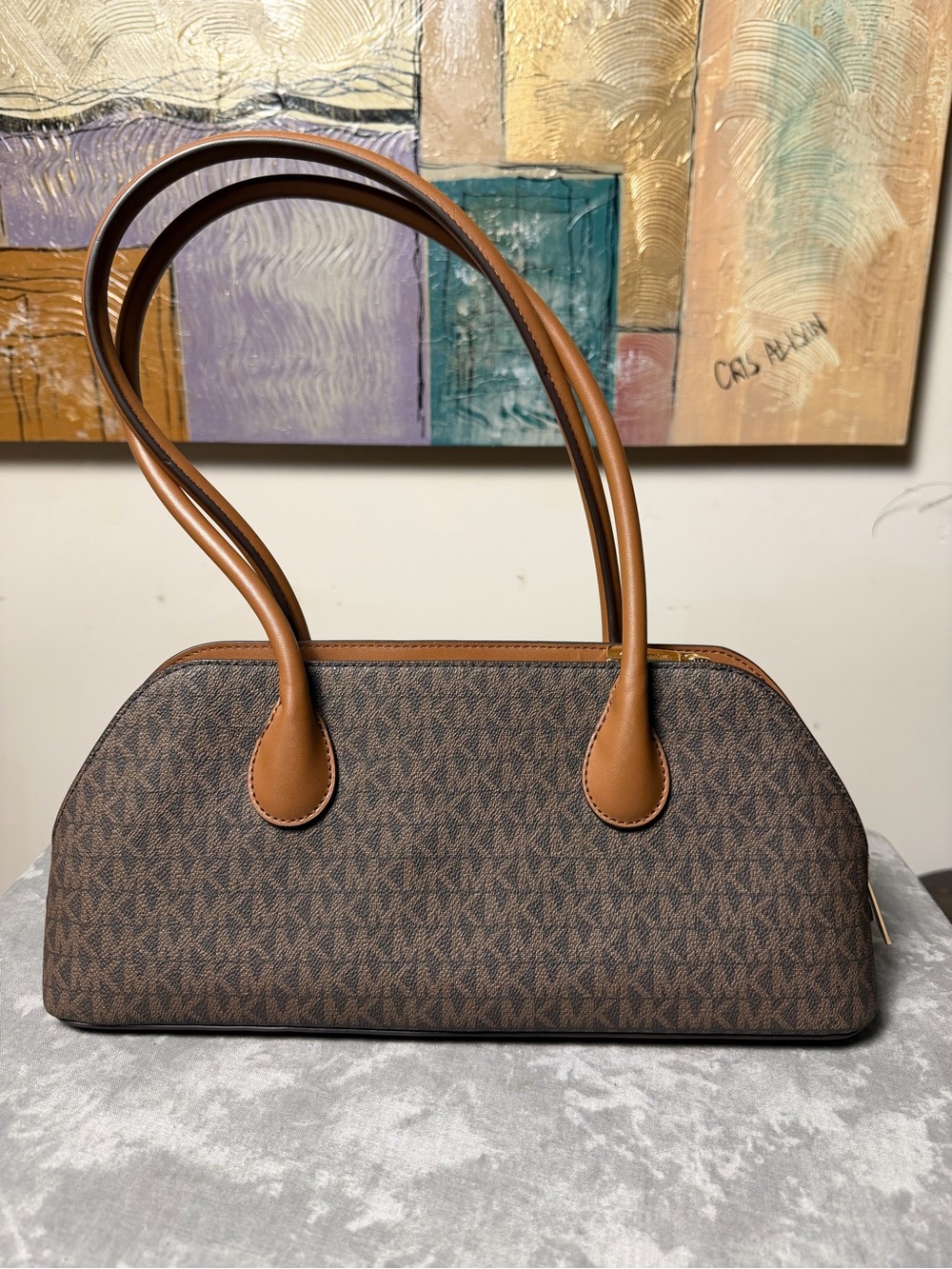 NWOT Michael Kors Petra Medium Signature Shoulder Bag
